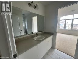 4pc Bathroom - 39 Phoenix Boulevard, Barrie, ON L9J0P6 Photo 8