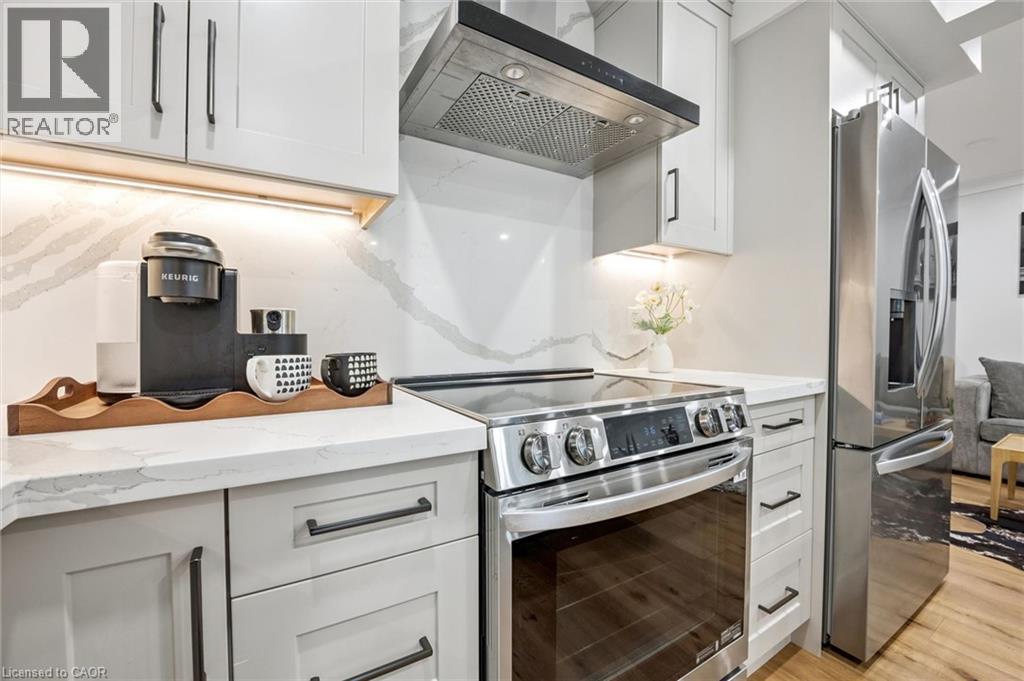 1261 STEPHENSON Drive - Image 13