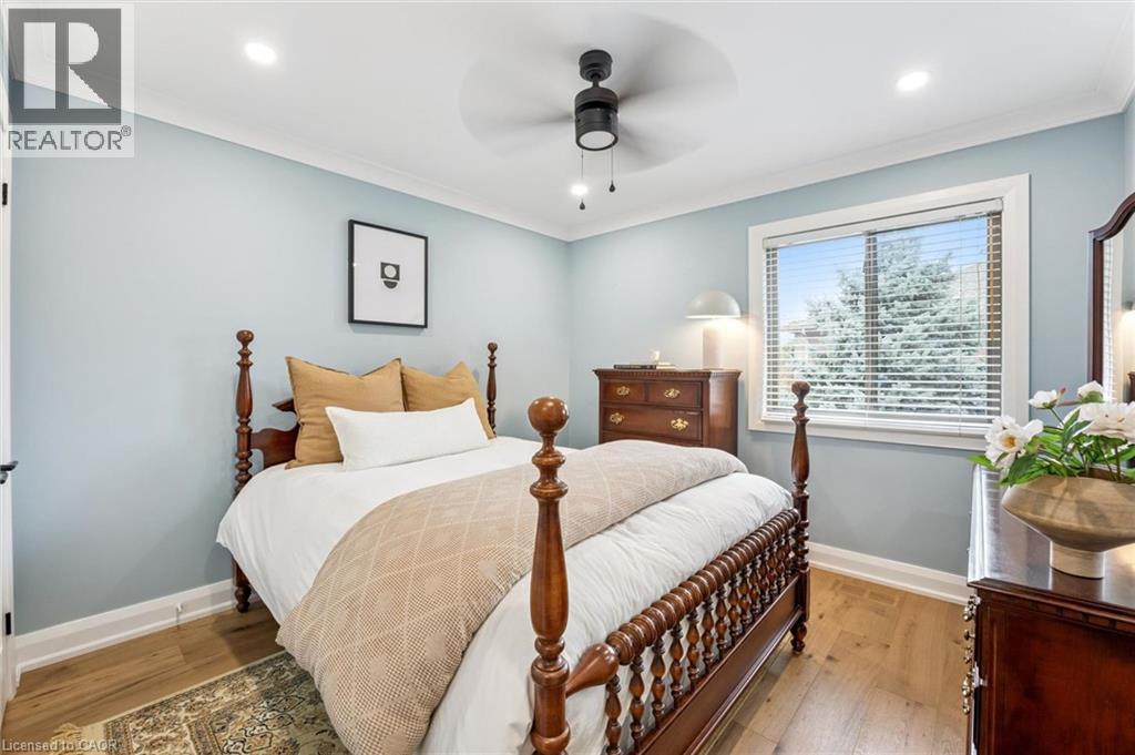 1261 STEPHENSON Drive - Image 26