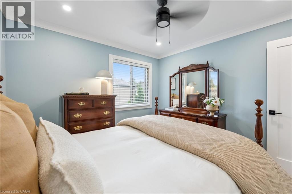 1261 STEPHENSON Drive - Image 27