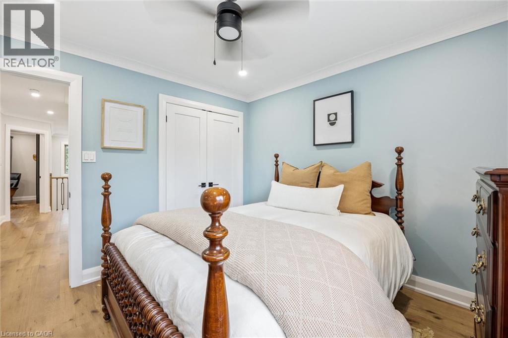 1261 STEPHENSON Drive - Image 28