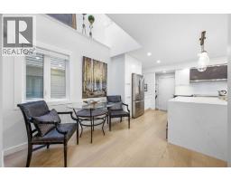 Primary Bedroom - 3817 18 Street Sw, Calgary, AB T2T4V2 Photo 9
