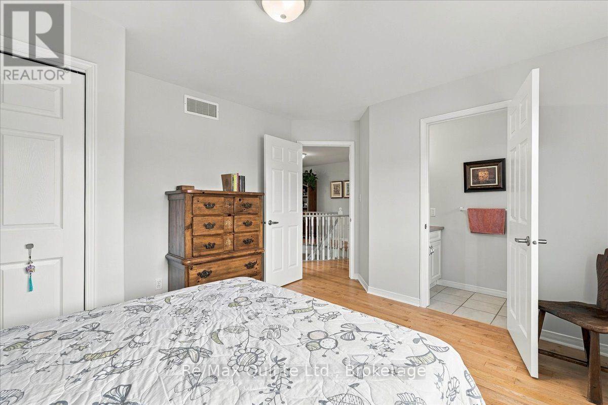 11 HURON LANE - Image 23