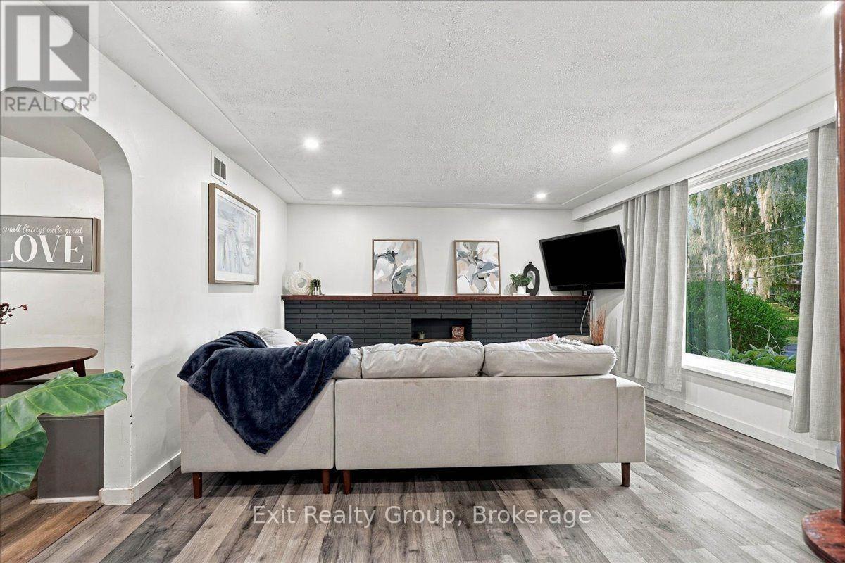 129 HARCOURT ROAD - 10