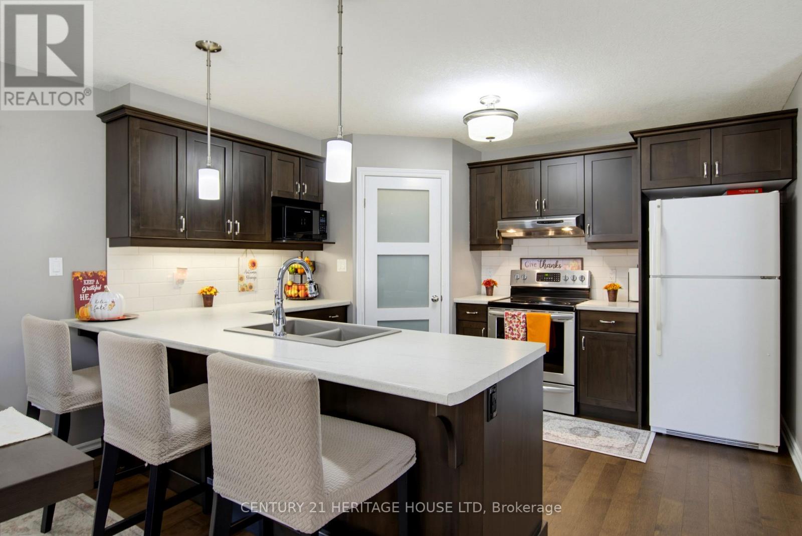 193 TARRY PARKWAY - Image 16