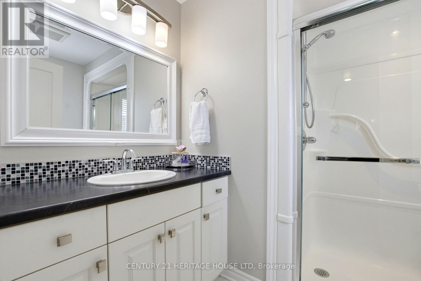 193 TARRY PARKWAY - 26