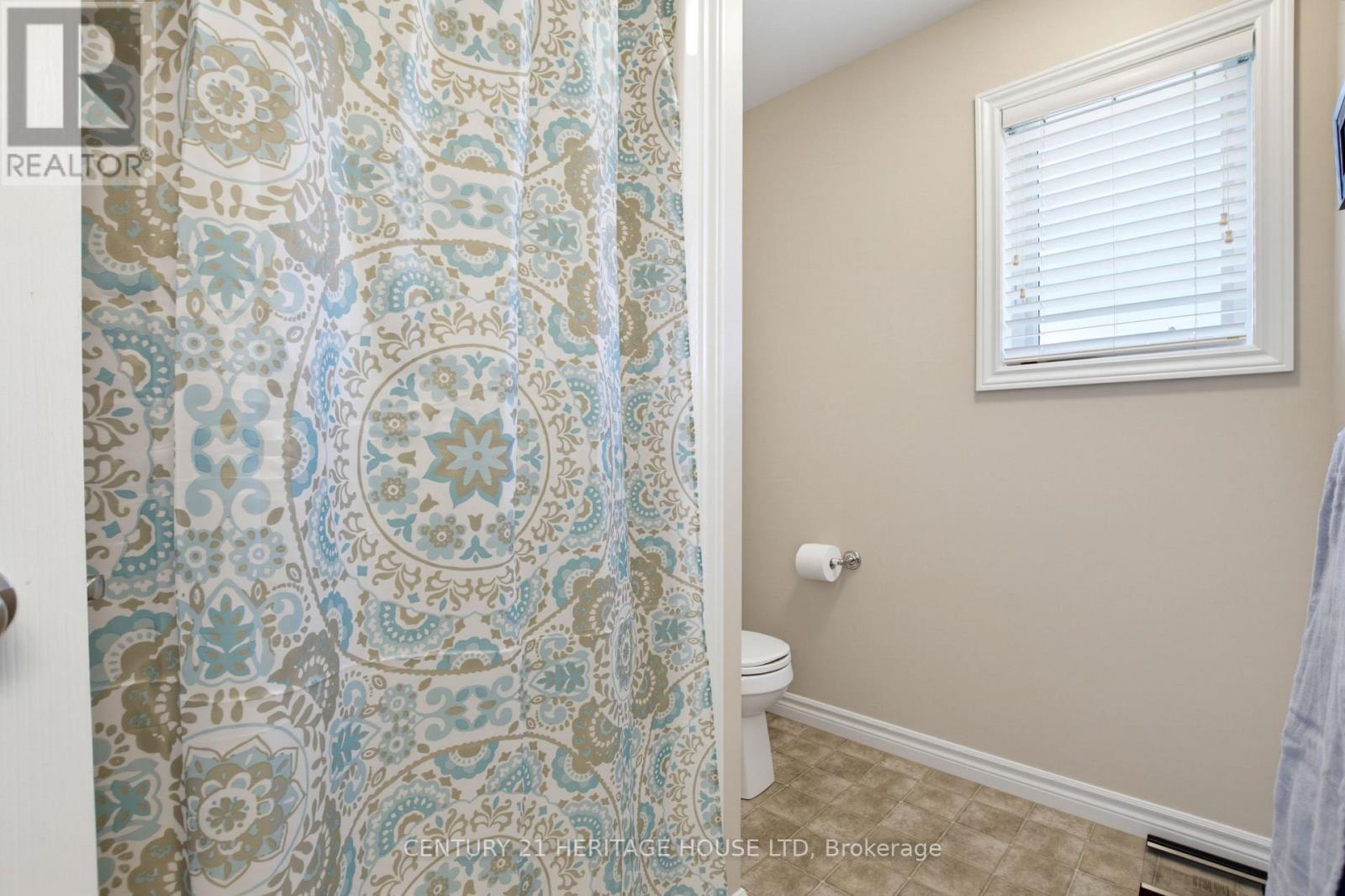 193 TARRY PARKWAY - 37