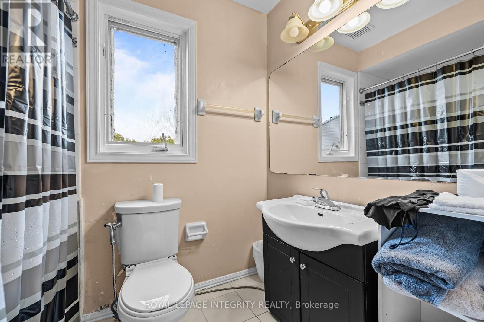 26 ASTORIA CRESCENT - Image 30