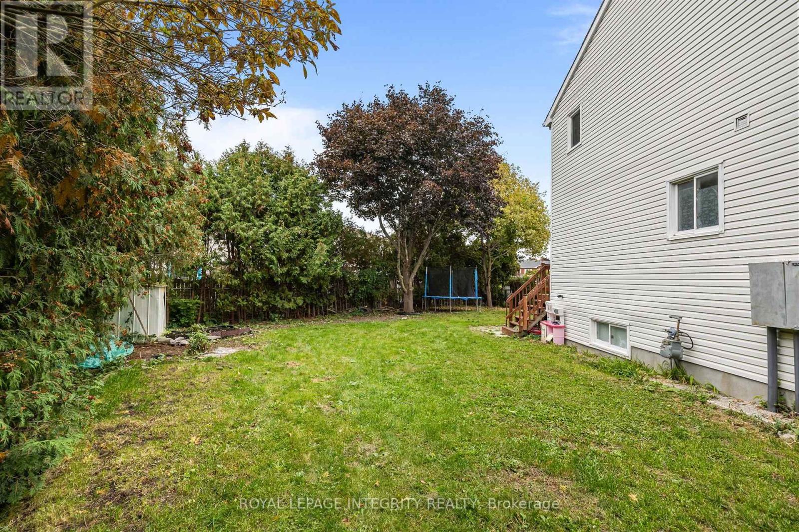 26 ASTORIA CRESCENT - 34