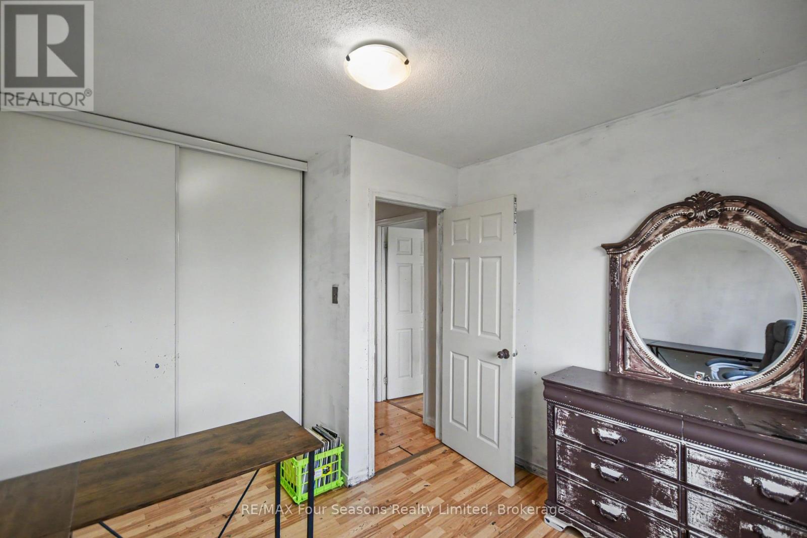 267 SPRUCE STREET - Image 17