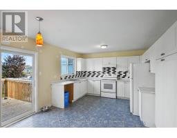 Family room - 267 Spruce Street, Clearview, ON L0M1S0 Photo 12