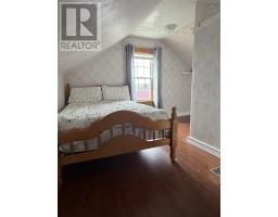 137 South Street, Donkin, NS B1A6T6 Photo 27