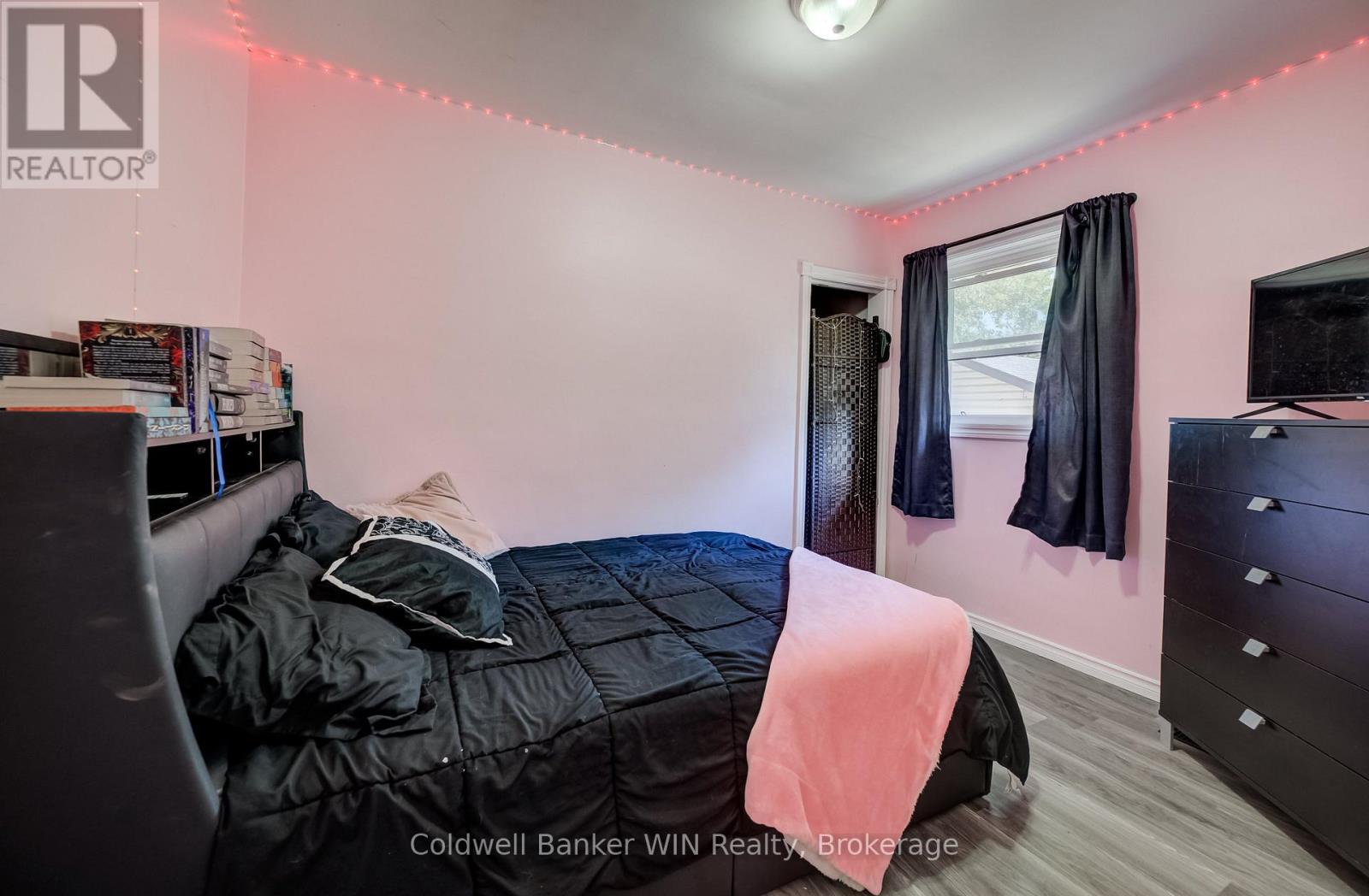 314 WELLINGTON STREET E - 17