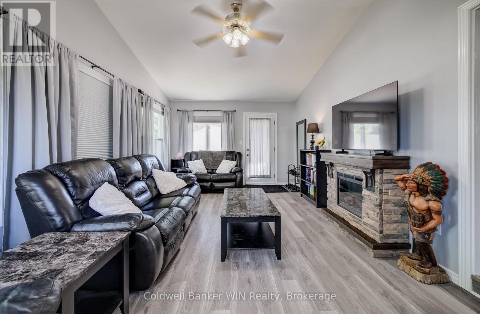 314 WELLINGTON STREET E - 8