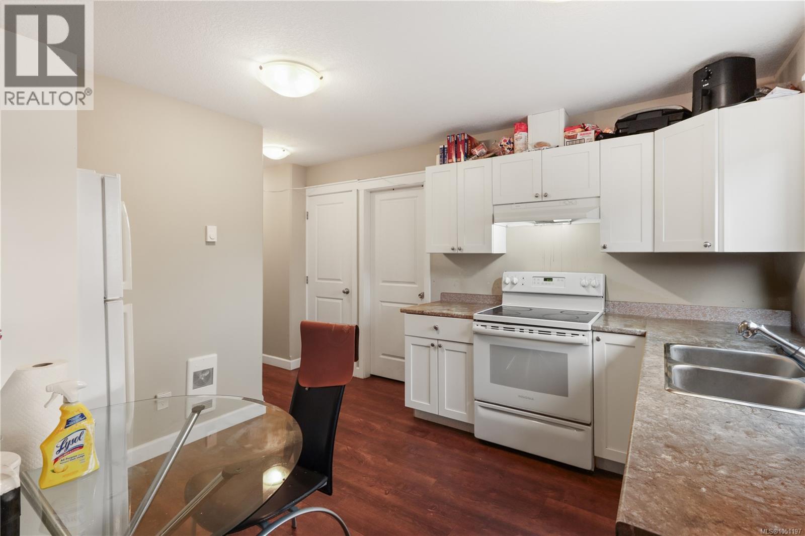 648 Alyssa Pl - 16