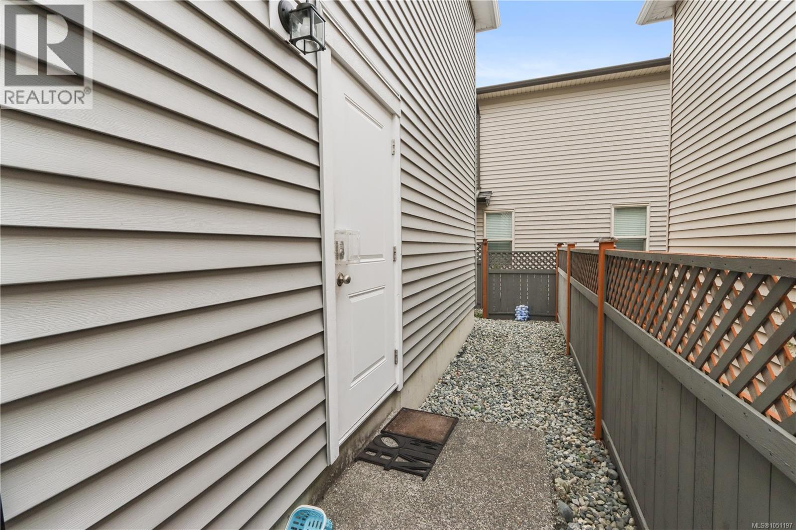 648 Alyssa Pl - 30
