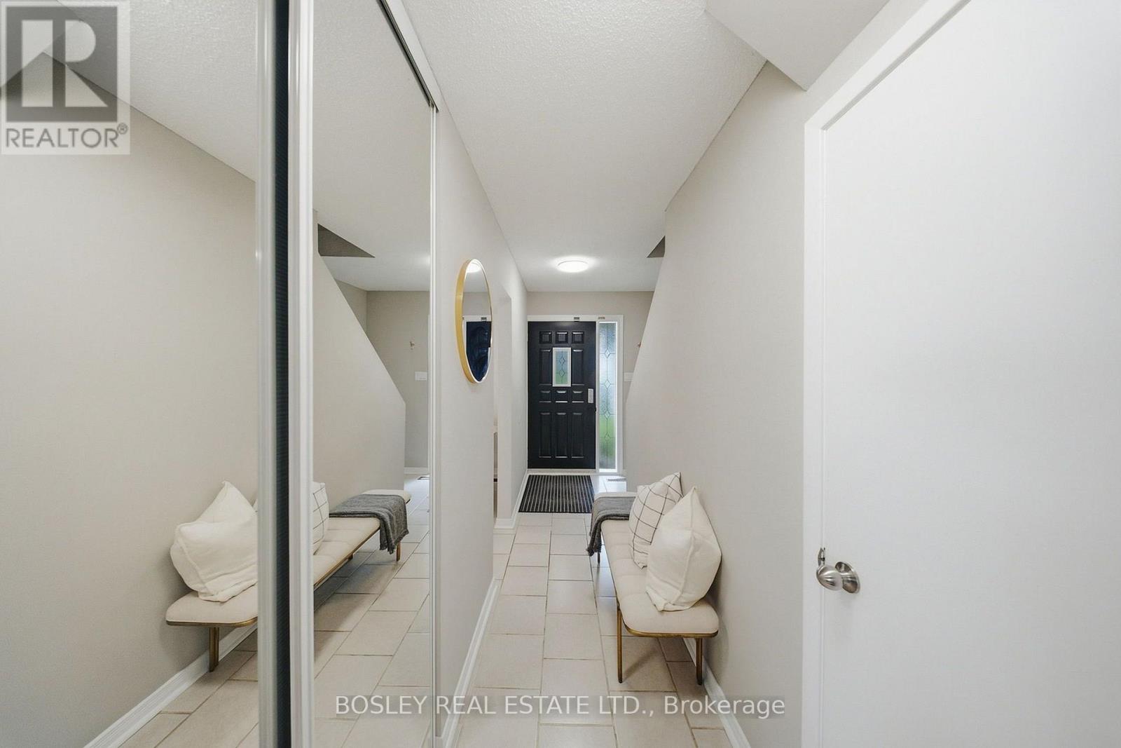 865 GENTRY CRESCENT - 14