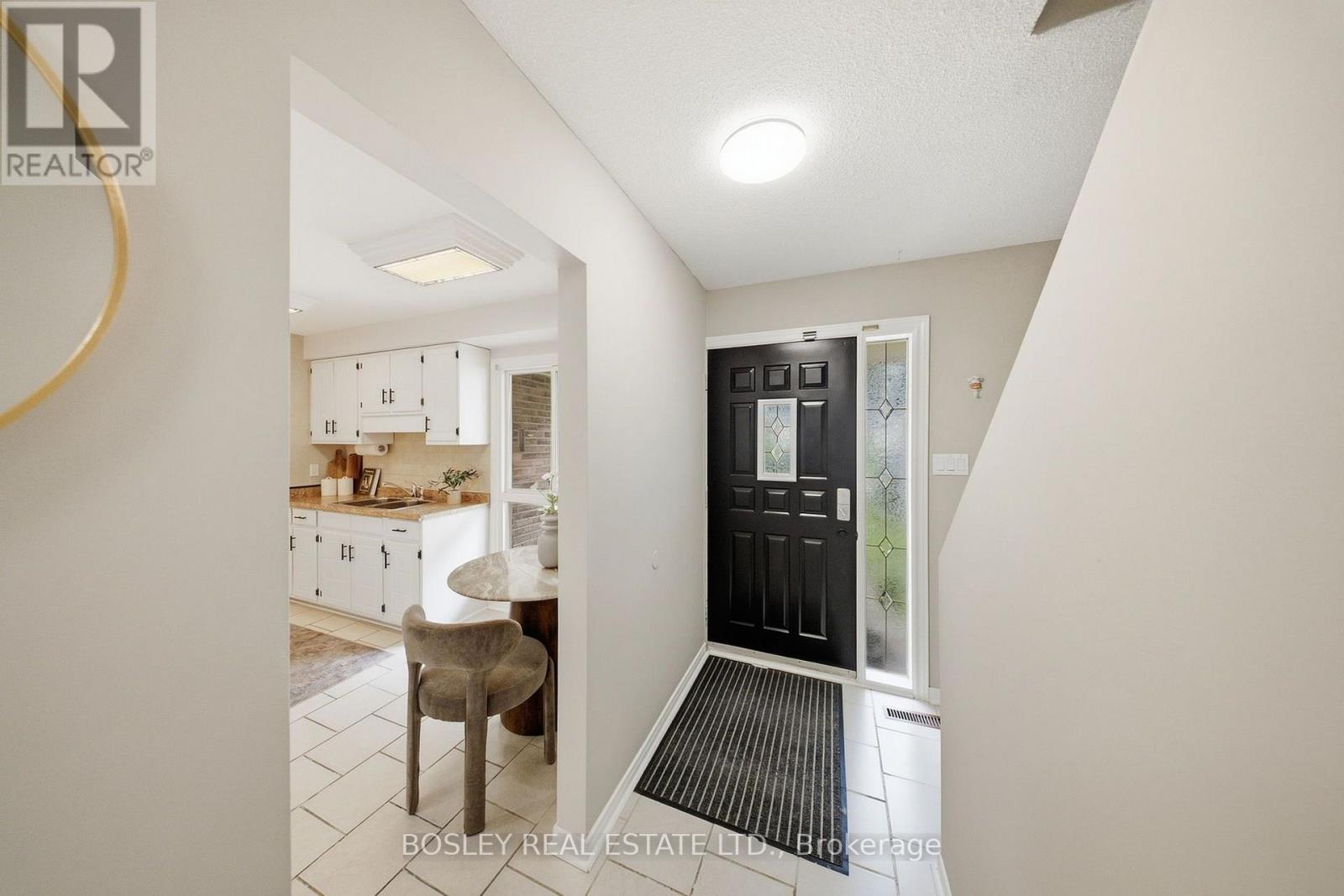 865 GENTRY CRESCENT - 15