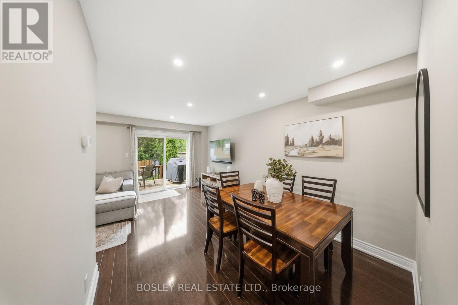 865 GENTRY CRESCENT - 24