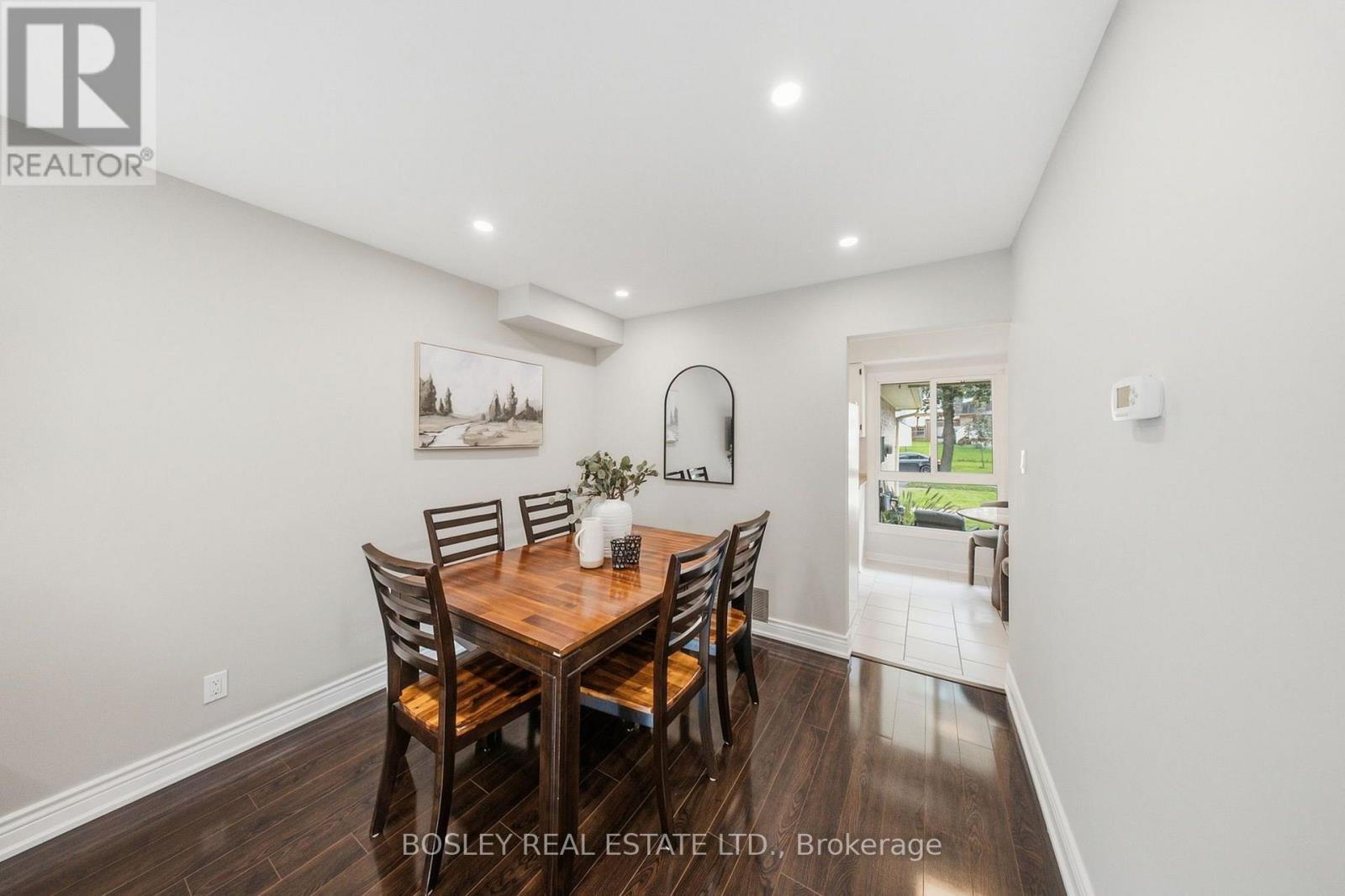865 GENTRY CRESCENT - 25