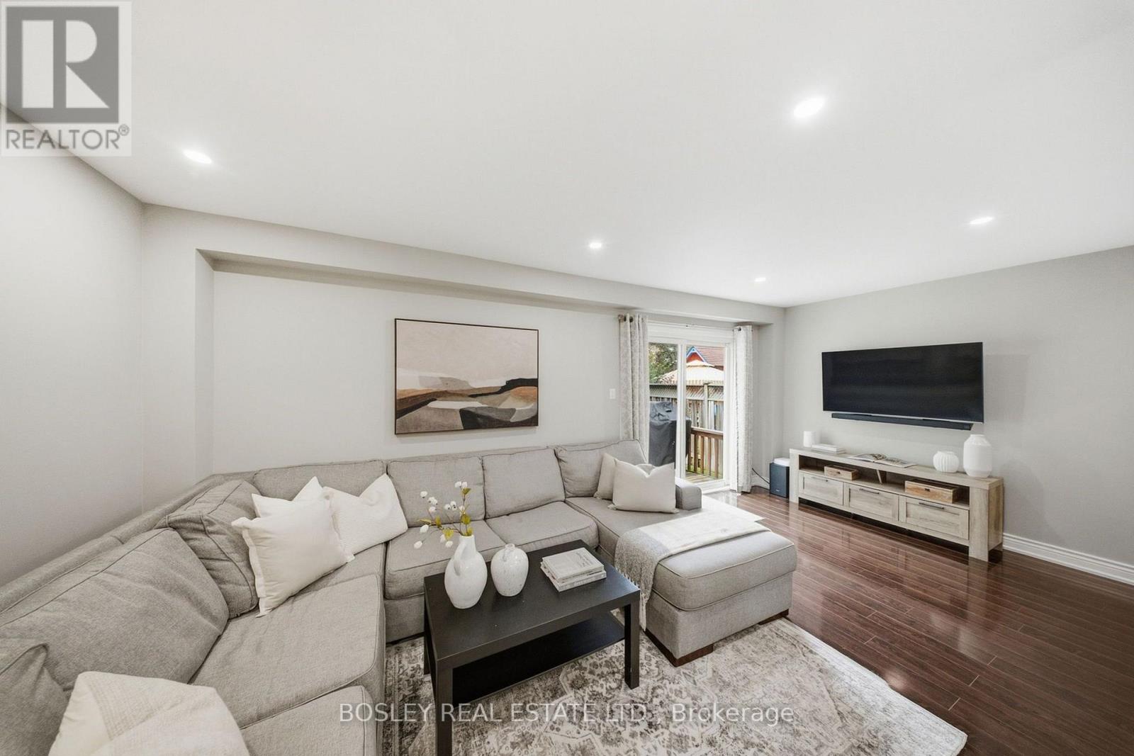 865 GENTRY CRESCENT - Image 30