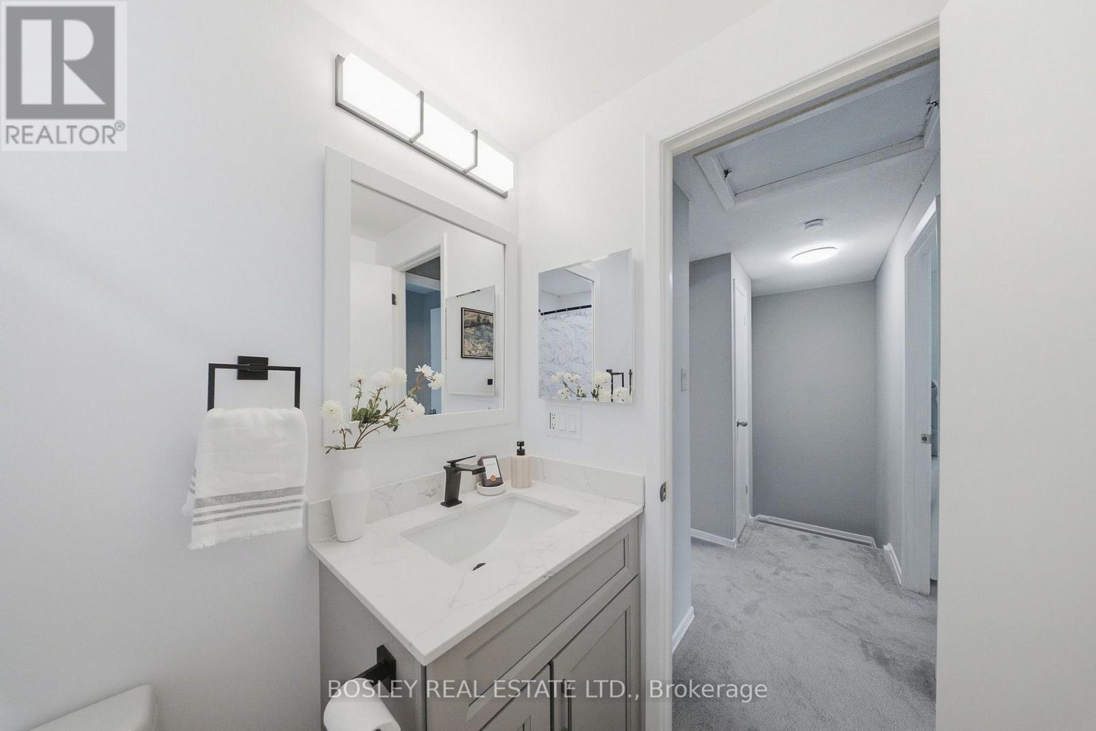 865 GENTRY CRESCENT - 38