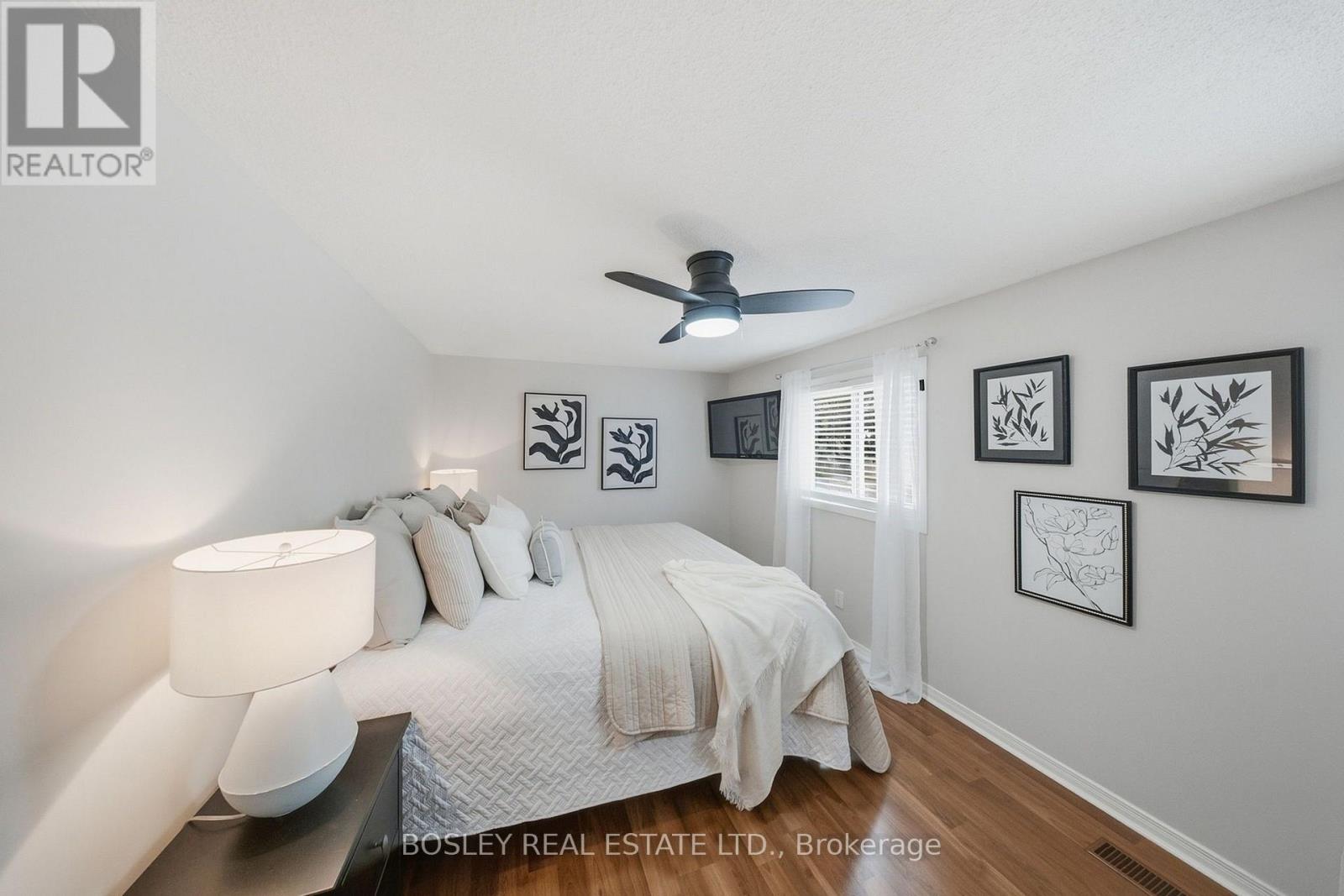 865 GENTRY CRESCENT - 39