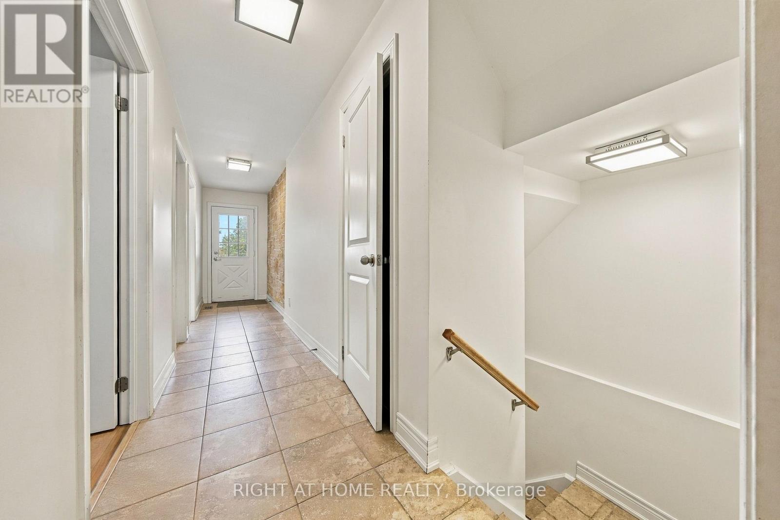 490 Brock Avenue — photo 10