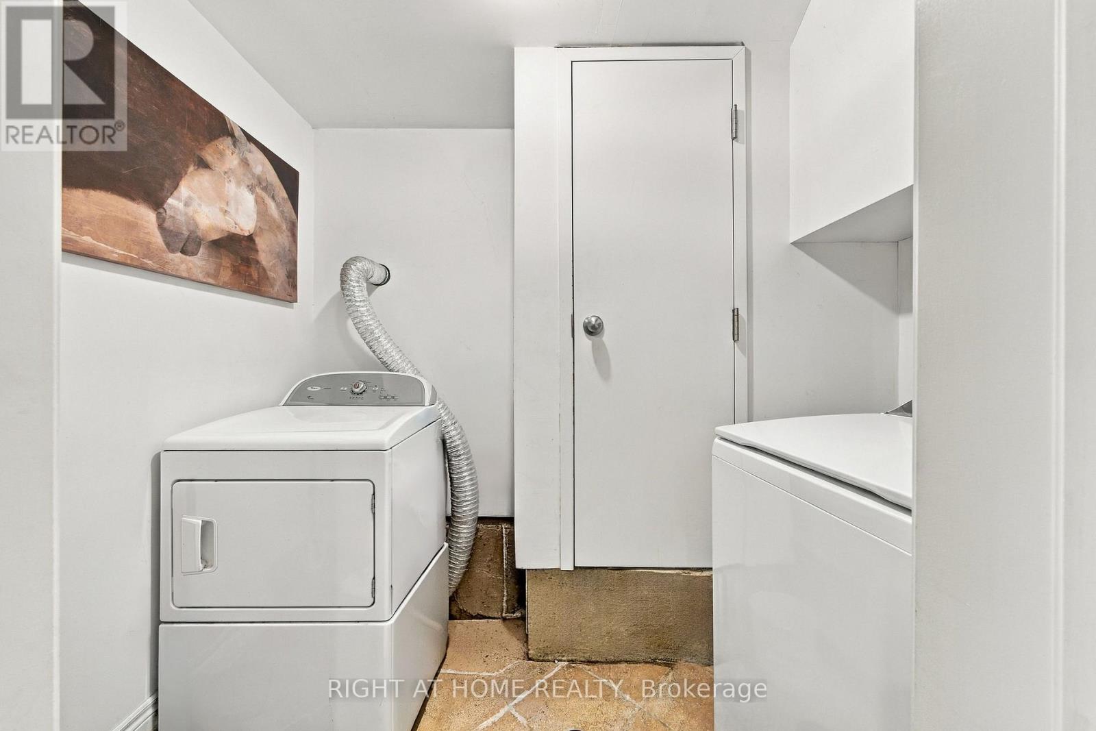490 Brock Avenue — photo 16