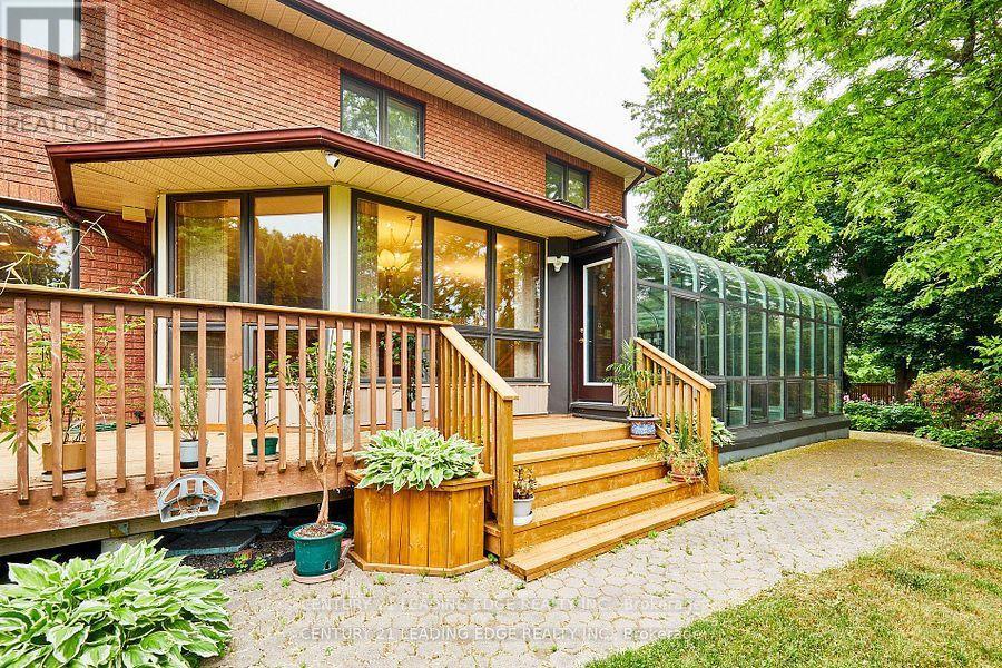 1127 OSHAWA BOULEVARD N - 45