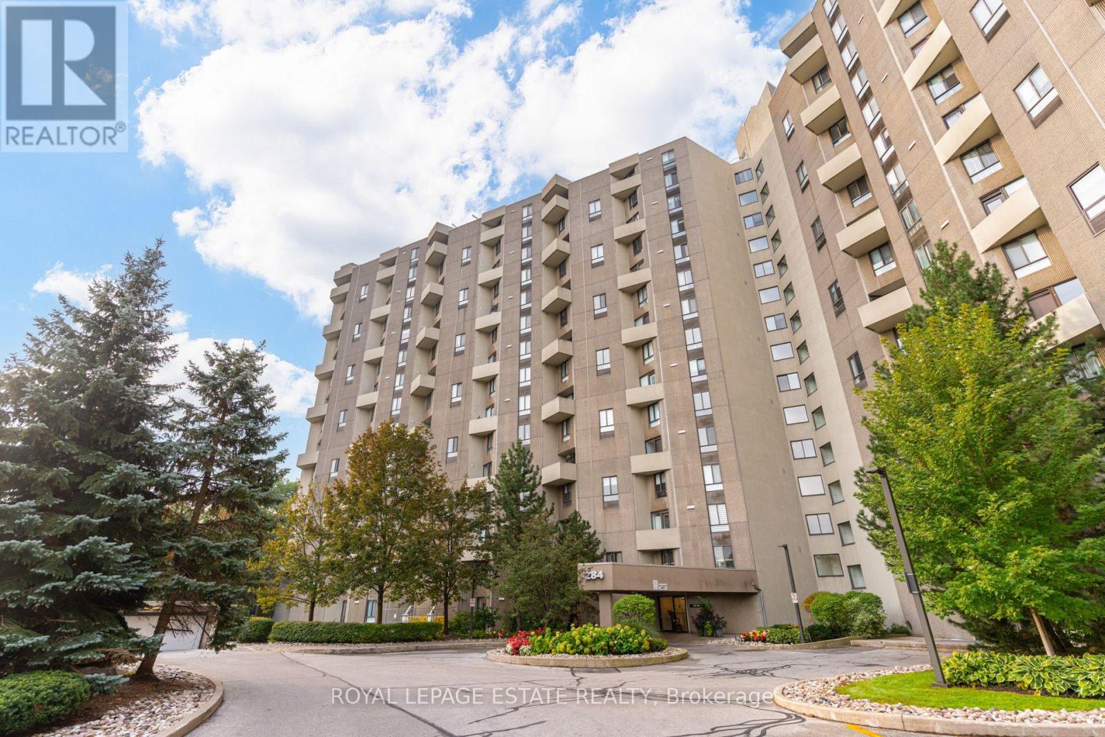 A12 - 284 MILL ROAD, Toronto (Markland Wood)