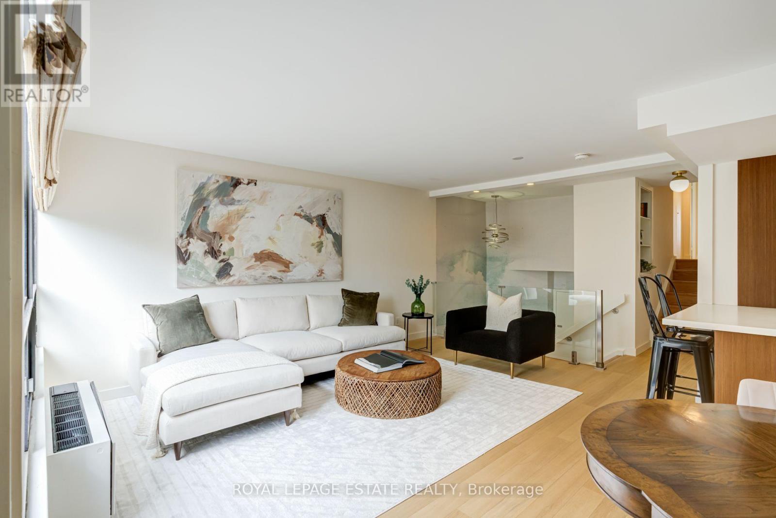 A12 - 284 MILL ROAD, Toronto (Markland Wood) — photo 8