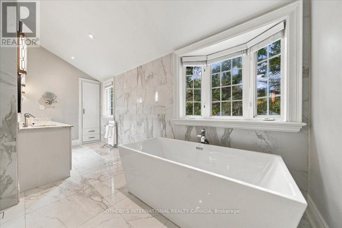520 ARROWHEAD ROAD - 26