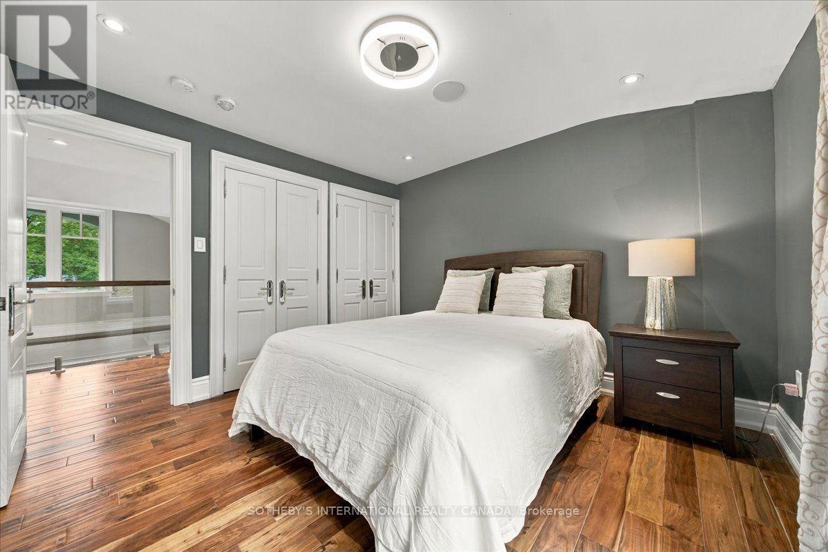 520 ARROWHEAD ROAD - 28