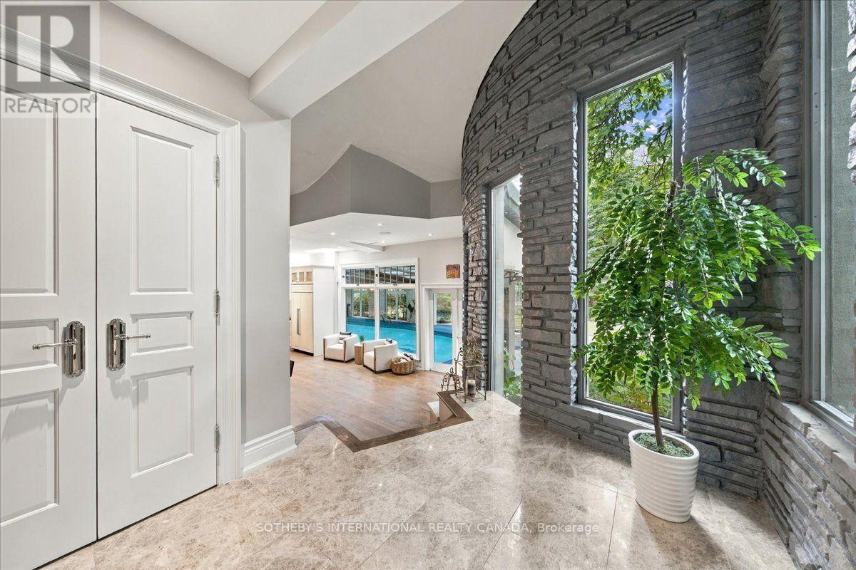 520 ARROWHEAD ROAD - 7