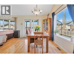 Primary Bedroom - 100 Wade Close, Red Deer, AB T4N7E6 Photo 10