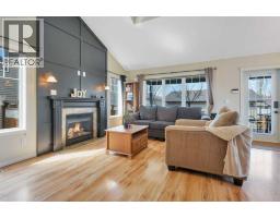 Bonus Room - 100 Wade Close, Red Deer, AB T4N7E6 Photo 14