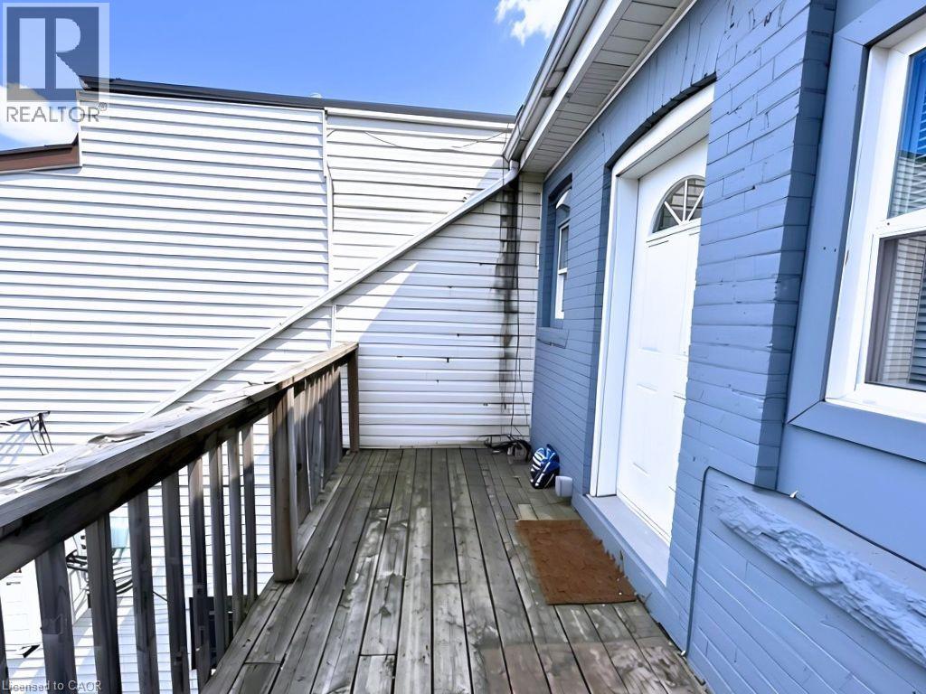 Photo of 961 KING Street