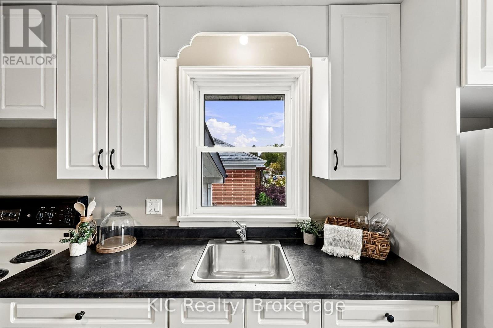 198 Mcclennan Street, Peterborough, ON photo 20