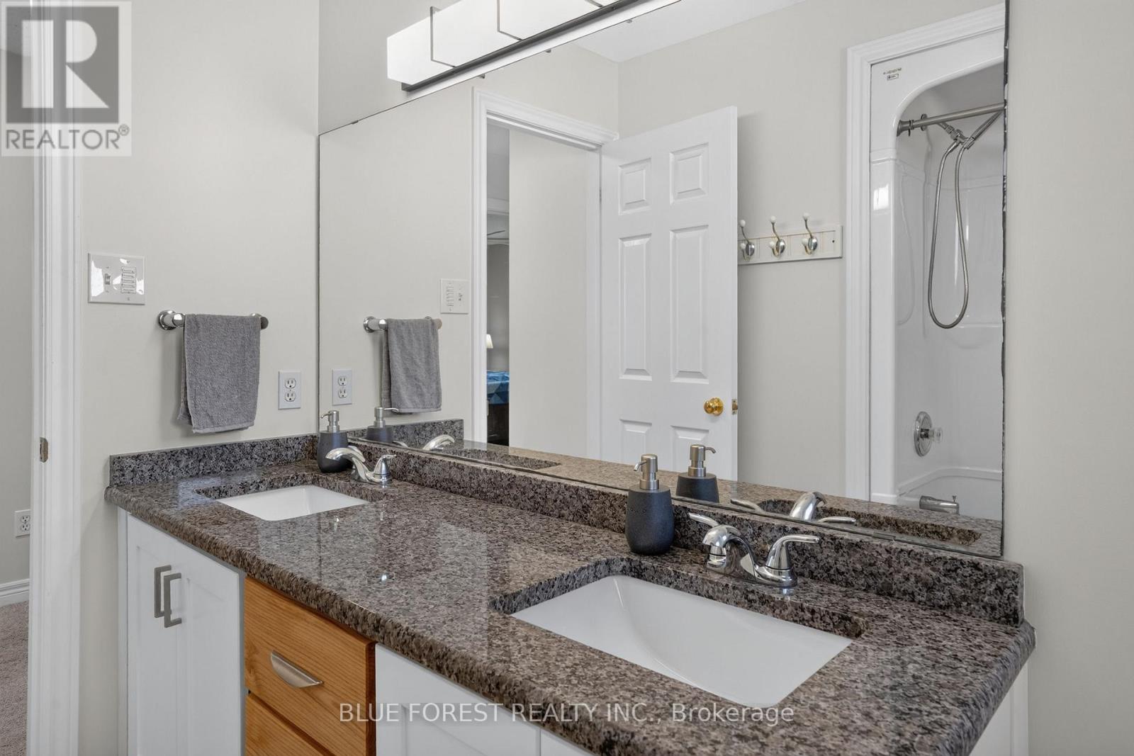 11 EDGEWELL CRESCENT - Image 31