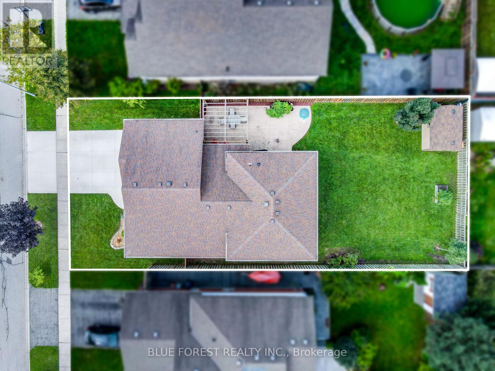 11 EDGEWELL CRESCENT - 39