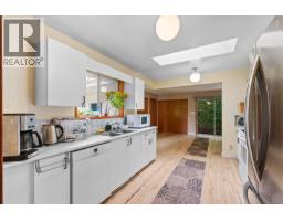 2 1215 Stelly's Cross Rd, Central Saanich, BC V8M1H3 Photo 20