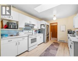 2 1215 Stelly's Cross Rd, Central Saanich, BC V8M1H3 Photo 17