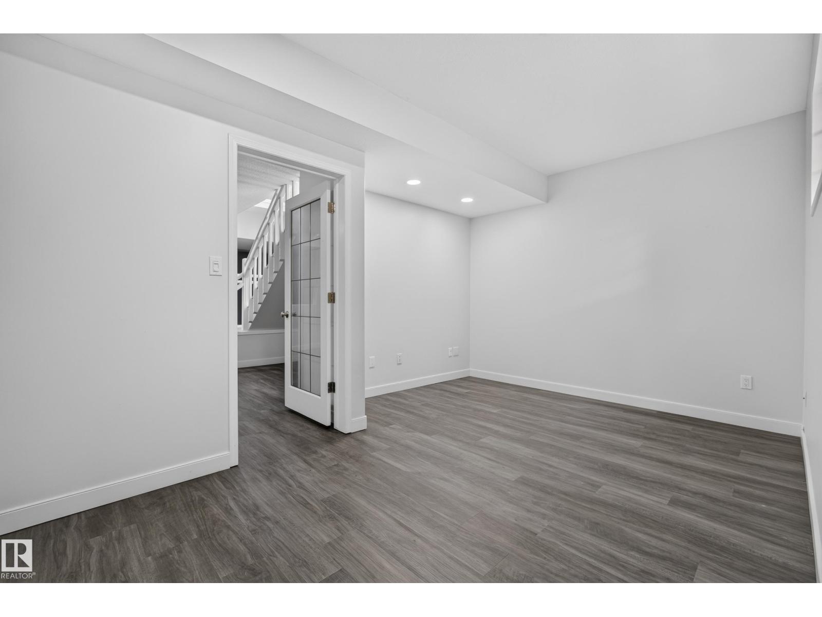 15821 132 ST NW - 47