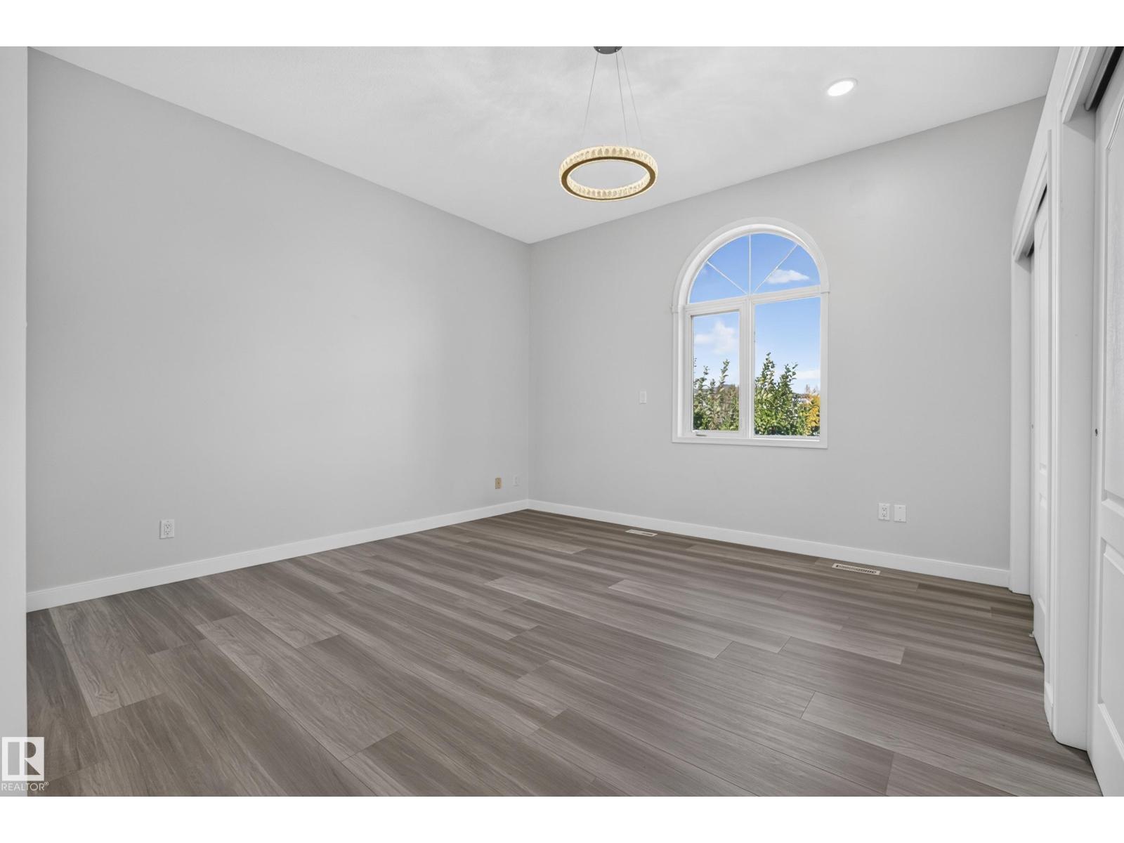 15821 132 ST NW - 23