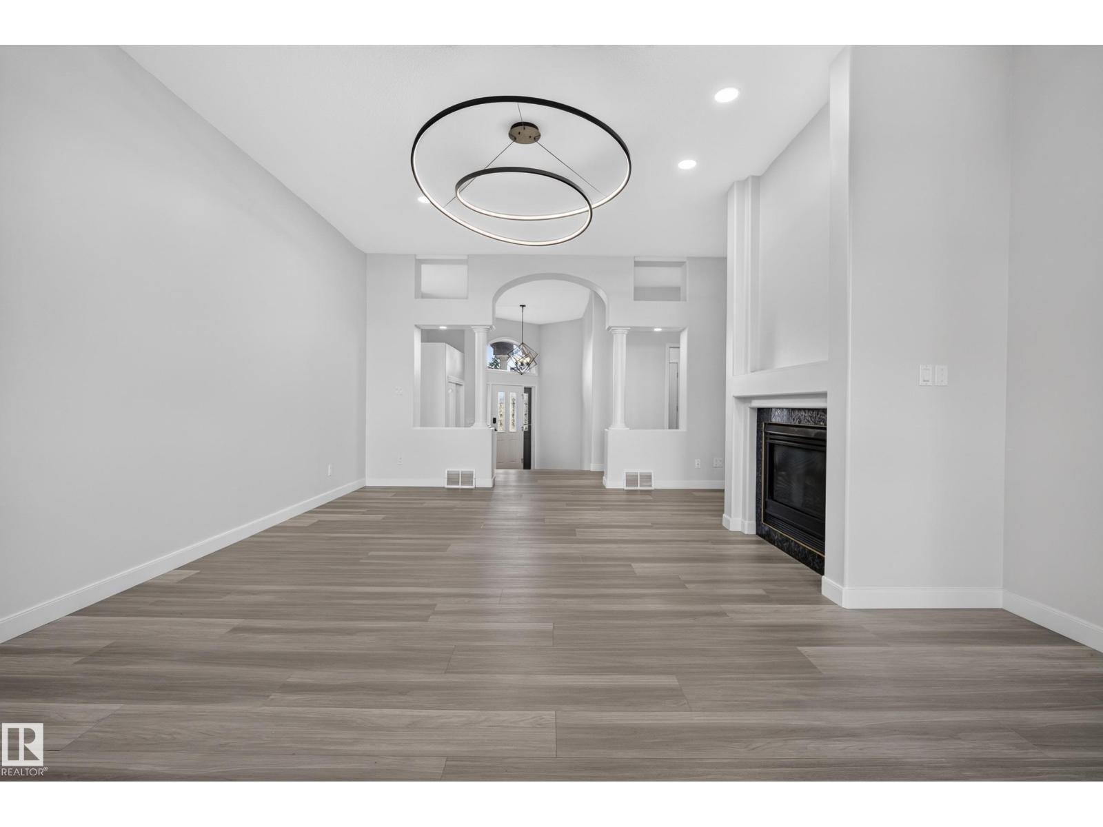 15821 132 ST NW - 11