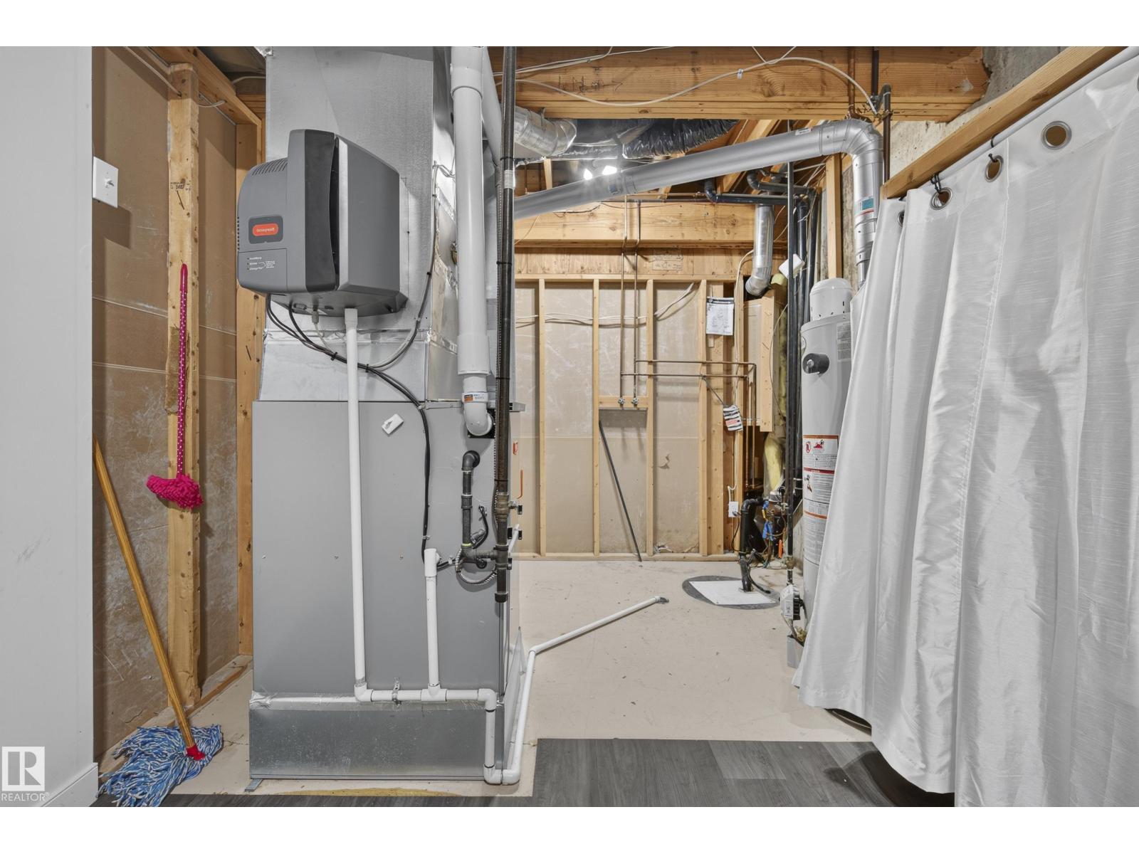 15821 132 ST NW - 49