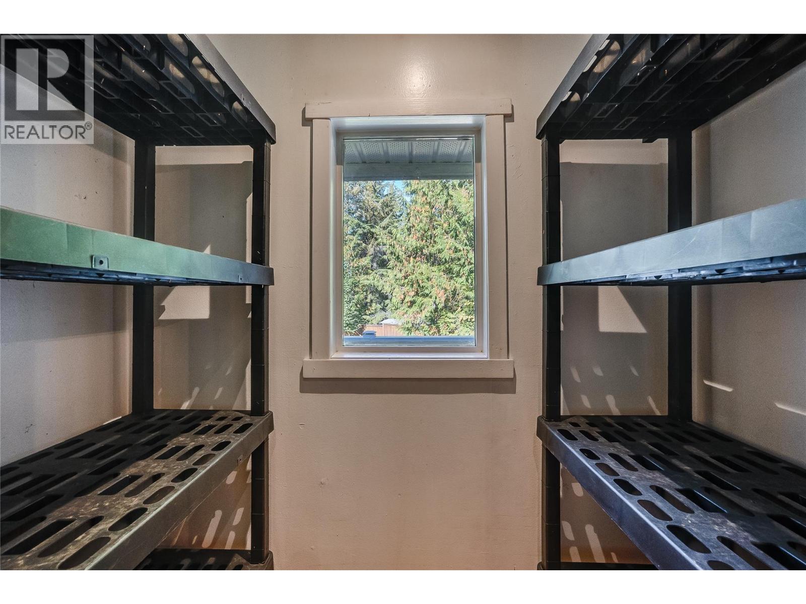 215 Rainbow Ridge Road - Image 29