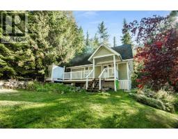 Primary Bedroom - 215 Rainbow Ridge Road, Procter, BC V0G1V0 Photo 6