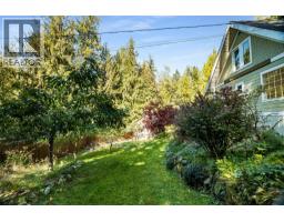 Living room - 215 Rainbow Ridge Road, Procter, BC V0G1V0 Photo 10
